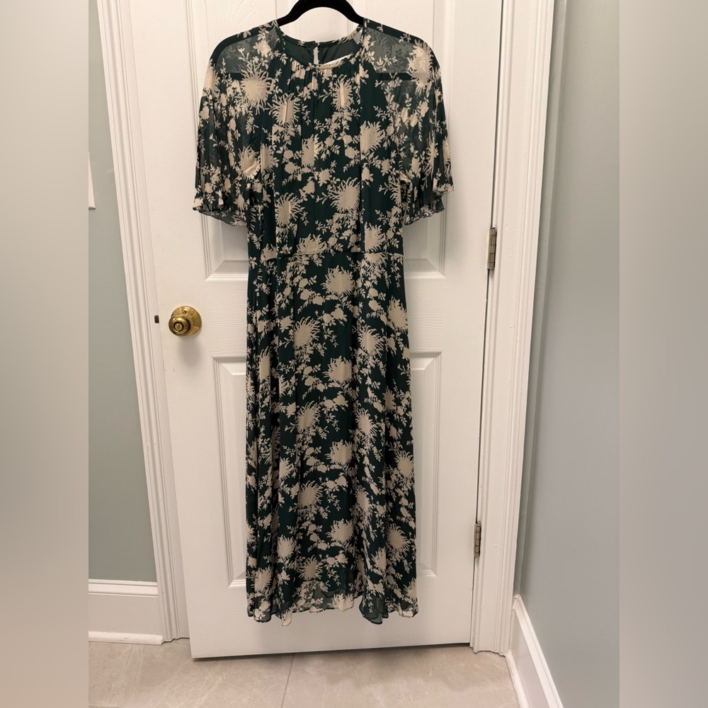 LK Bennett Elowen Dress - Size 10

Worn by Princess Kate in two other colorways
